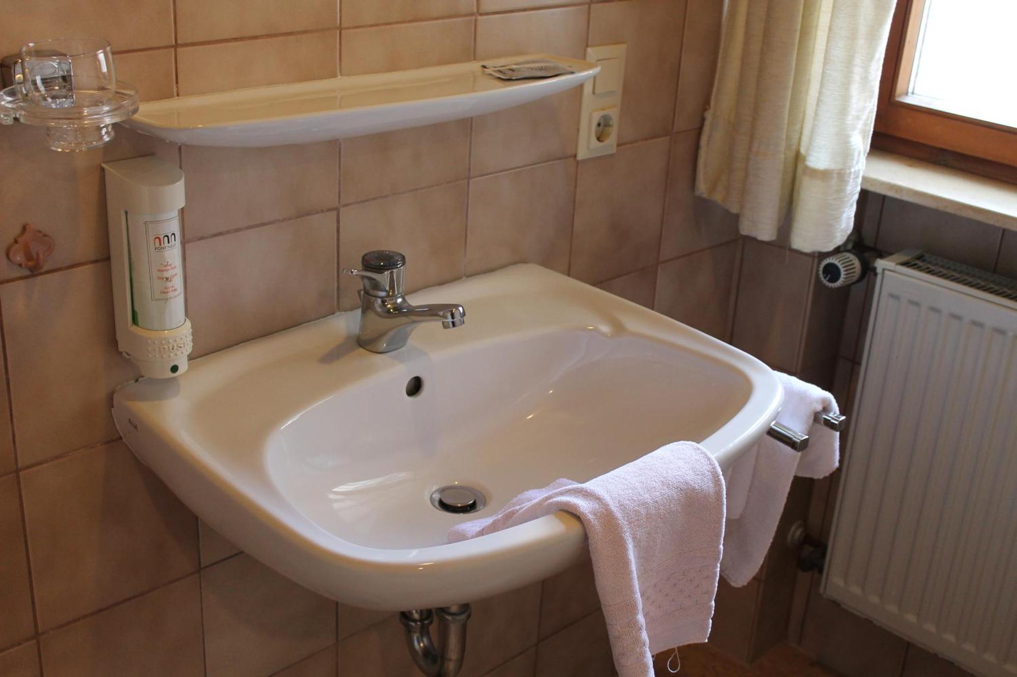Gasthof Butz Rothenburg ob der Tauber Habitación foto